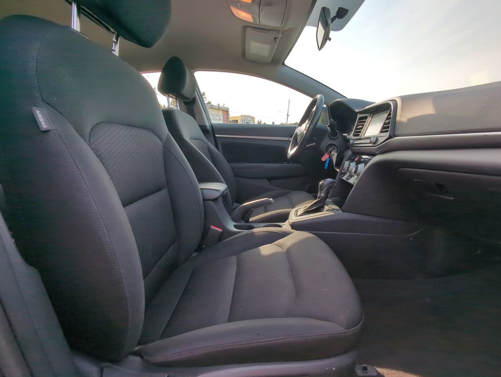 2020  Elantra Preferred in Dartmouth, Nova Scotia - 23 - w1024h768px