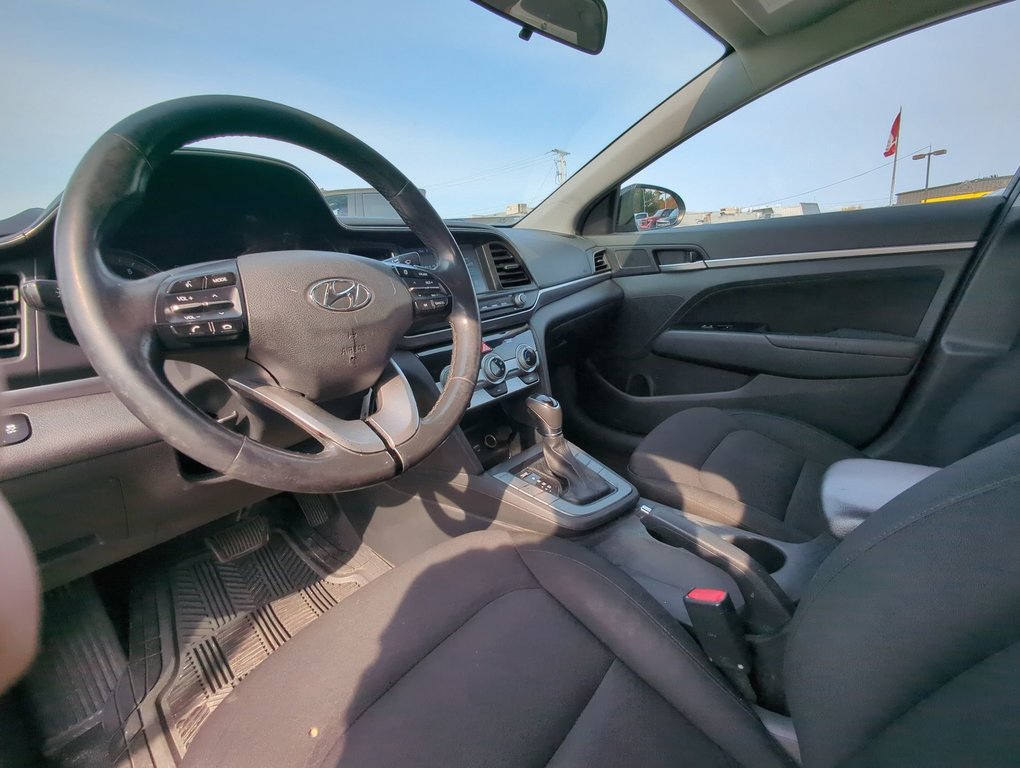 2020  Elantra Preferred in Dartmouth, Nova Scotia - 19 - w1024h768px