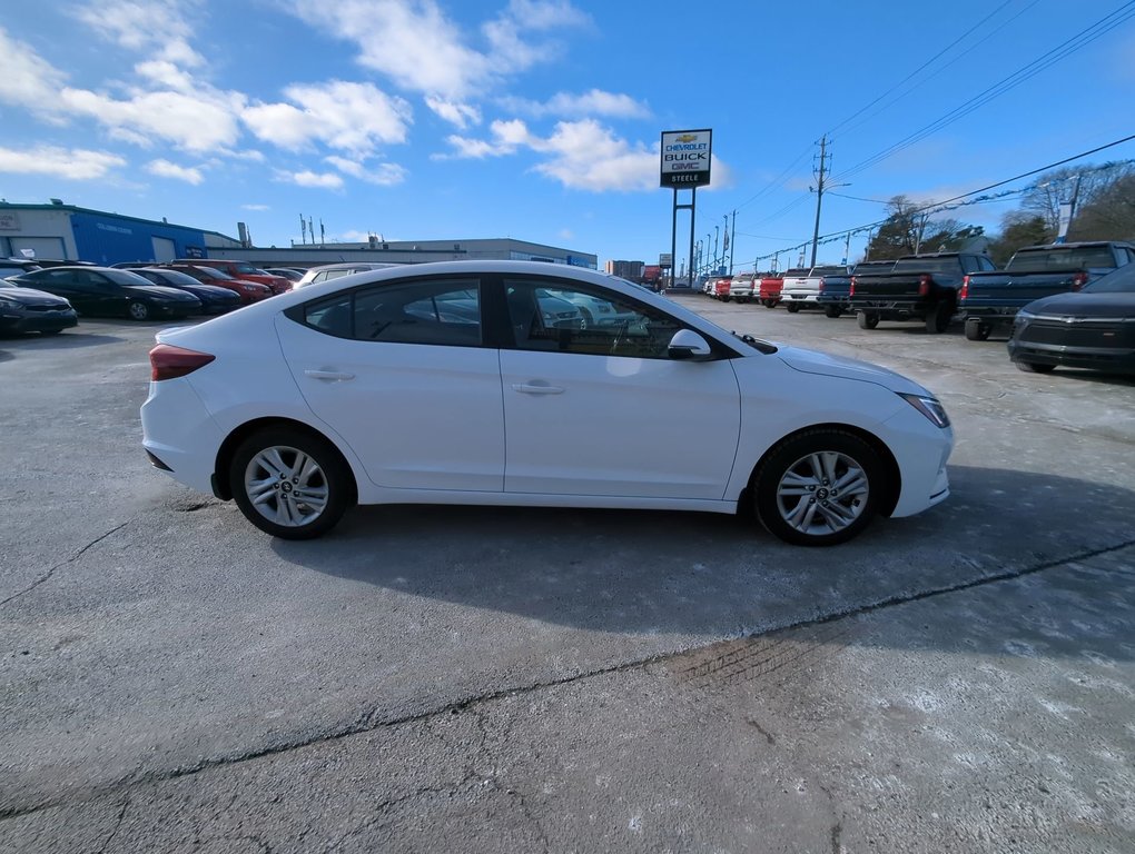 2020 Hyundai Elantra Preferred *GM Certified* in Dartmouth, Nova Scotia - 9 - w1024h768px