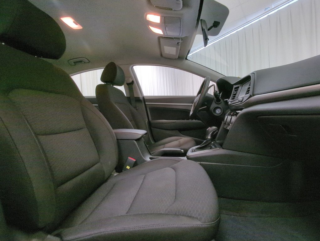 2020 Hyundai Elantra Preferred in Dartmouth, Nova Scotia - 23 - w1024h768px