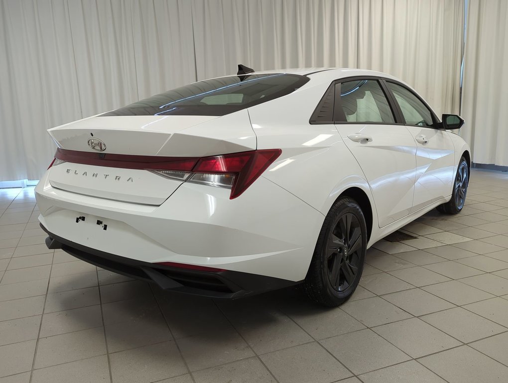 2022 Hyundai Elantra Preferred in Dartmouth, Nova Scotia - 8 - w1024h768px