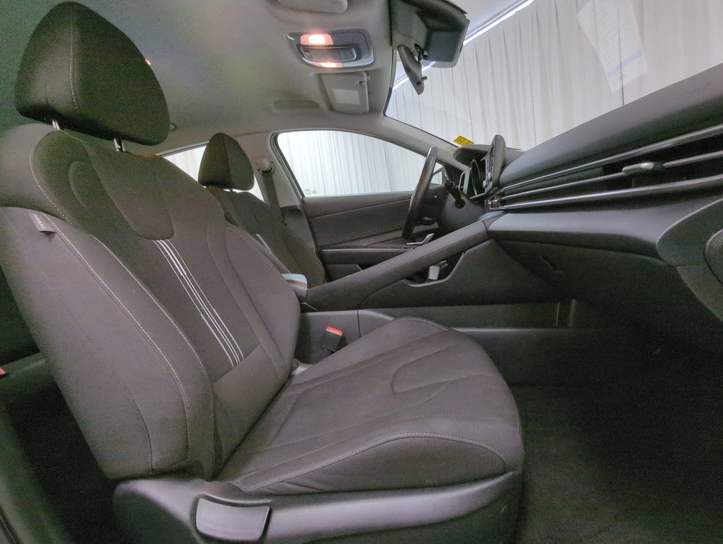 2022 Hyundai Elantra Preferred in Dartmouth, Nova Scotia - 23 - w1024h768px