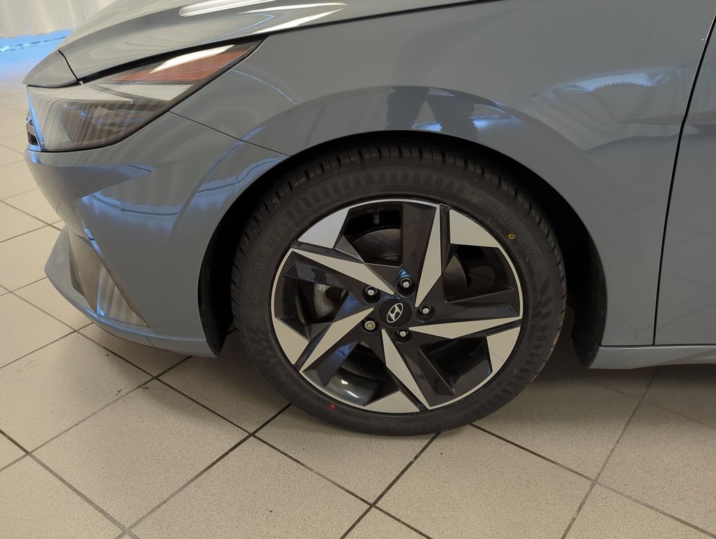 2022 Hyundai Elantra Ultimate Tech in Dartmouth, Nova Scotia - 10 - w1024h768px