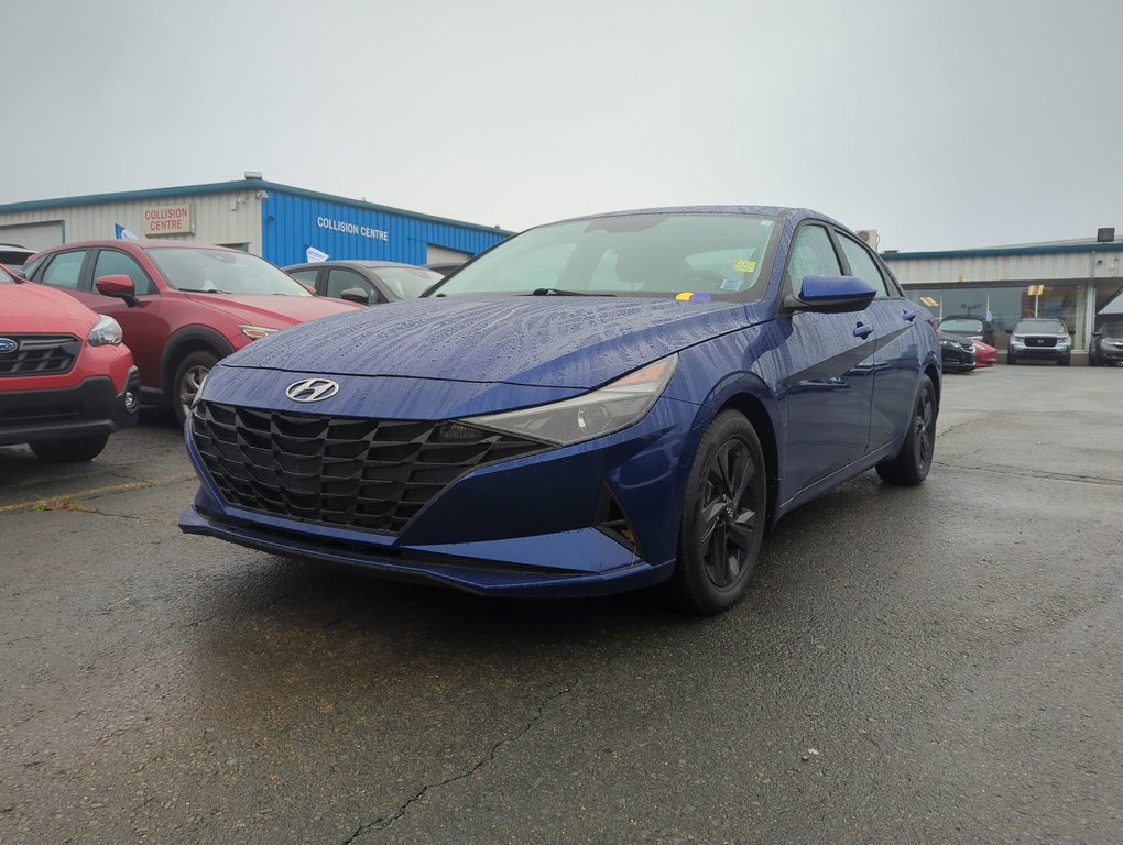 2023 Hyundai Elantra Preferred *GM Certified* in Dartmouth, Nova Scotia - 4 - w1024h768px