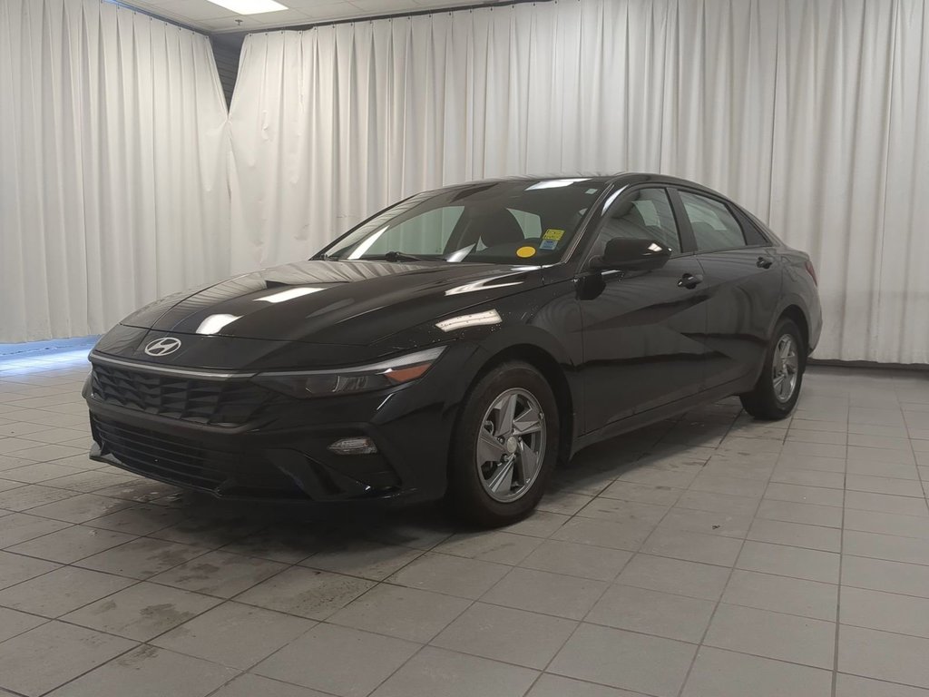 2024 Hyundai Elantra Essential *GM Certified* in Dartmouth, Nova Scotia - 4 - w1024h768px