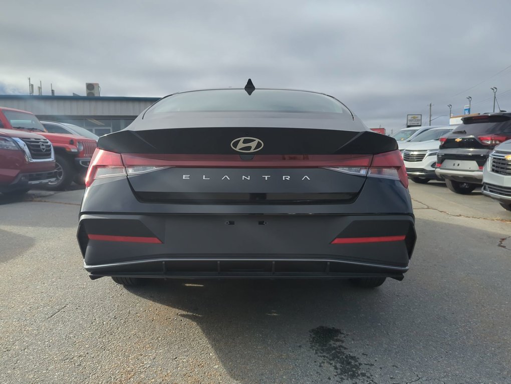 2024 Hyundai Elantra Essential *GM Certified* in Dartmouth, Nova Scotia - 7 - w1024h768px