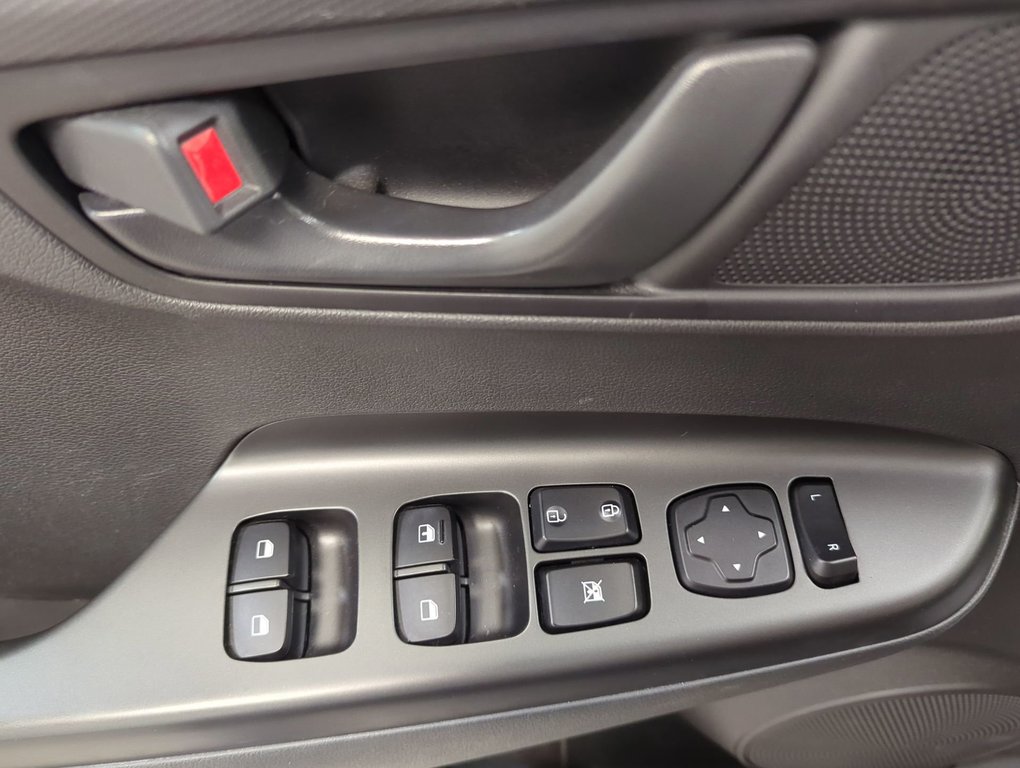 2021 Hyundai Kona Essential in Dartmouth, Nova Scotia - 13 - w1024h768px
