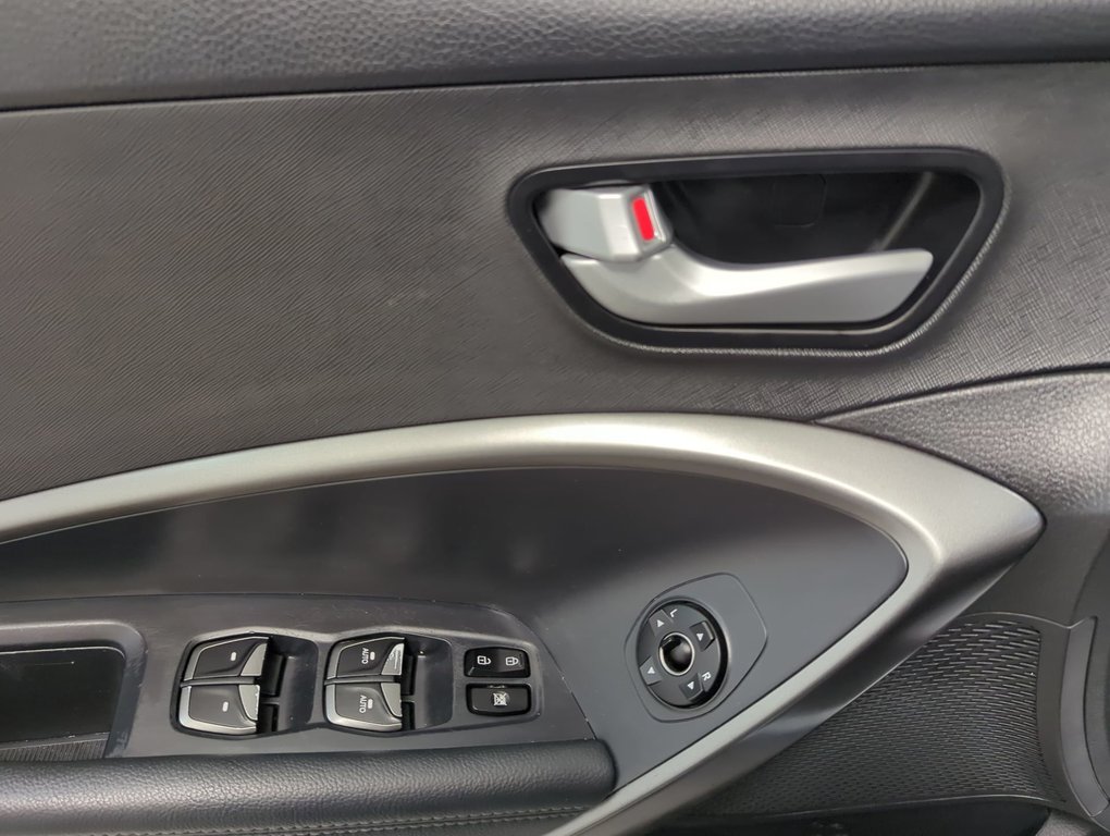 2017 Hyundai Santa Fe Sport SE in Dartmouth, Nova Scotia - 13 - w1024h768px