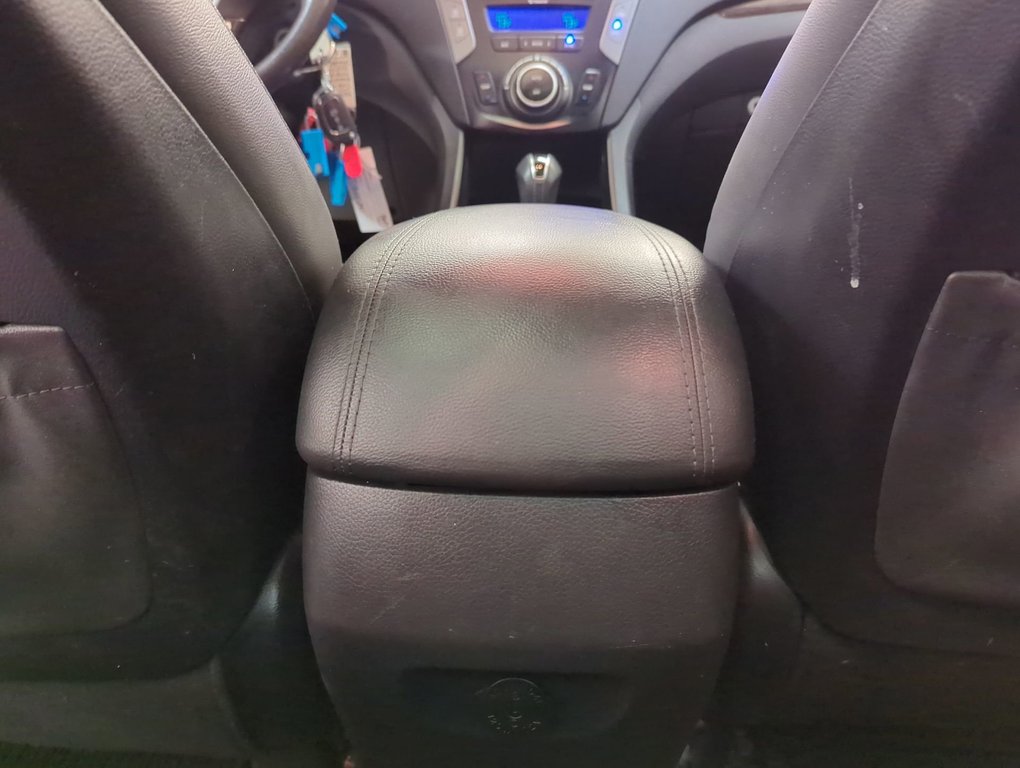 2017 Hyundai Santa Fe Sport SE in Dartmouth, Nova Scotia - 20 - w1024h768px