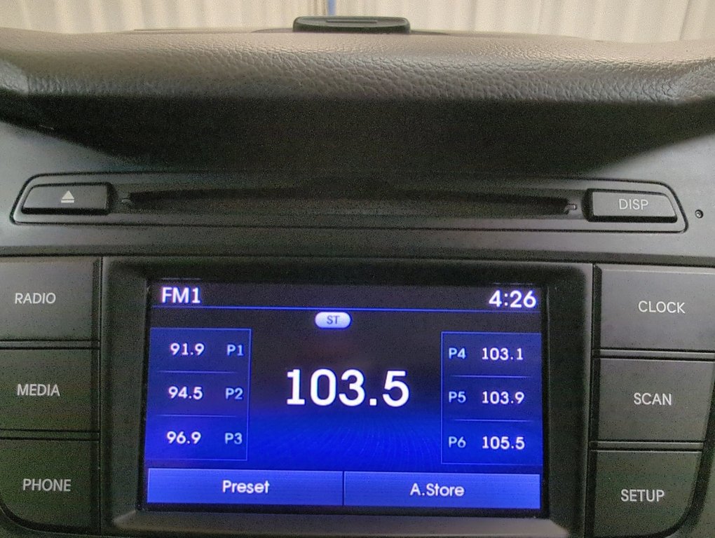 2017 Hyundai Santa Fe Sport SE in Dartmouth, Nova Scotia - 16 - w1024h768px