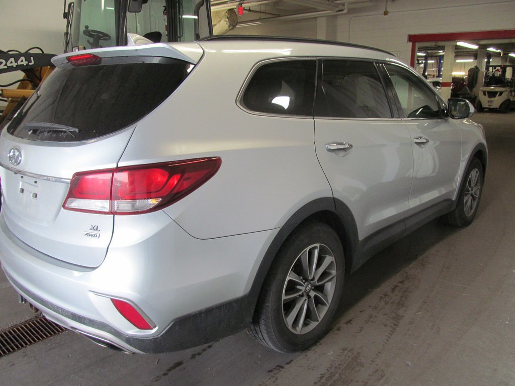 2018 Hyundai Santa Fe XL BASE in Dartmouth, Nova Scotia - 4 - w1024h768px