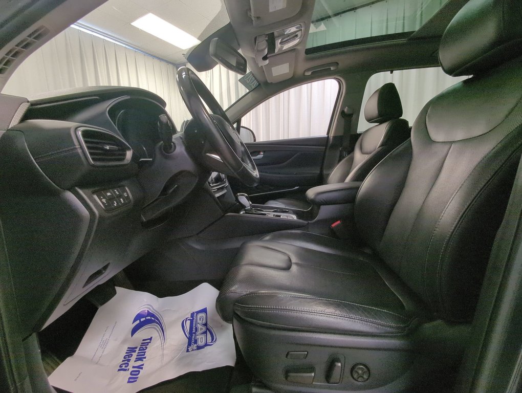 2020 Hyundai Santa Fe Luxury in Dartmouth, Nova Scotia - 11 - w1024h768px