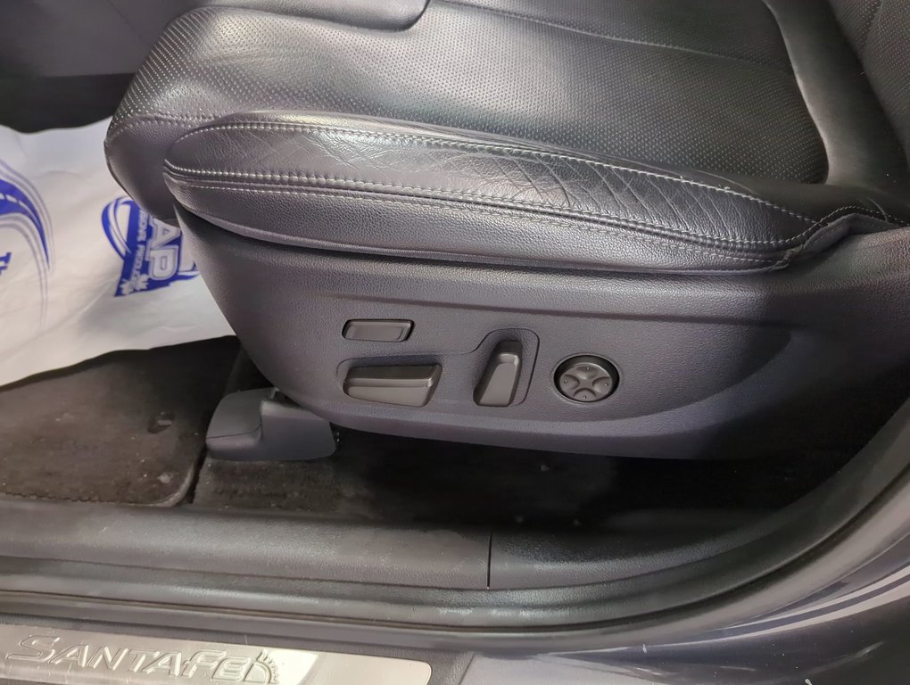 2020 Hyundai Santa Fe Luxury in Dartmouth, Nova Scotia - 12 - w1024h768px