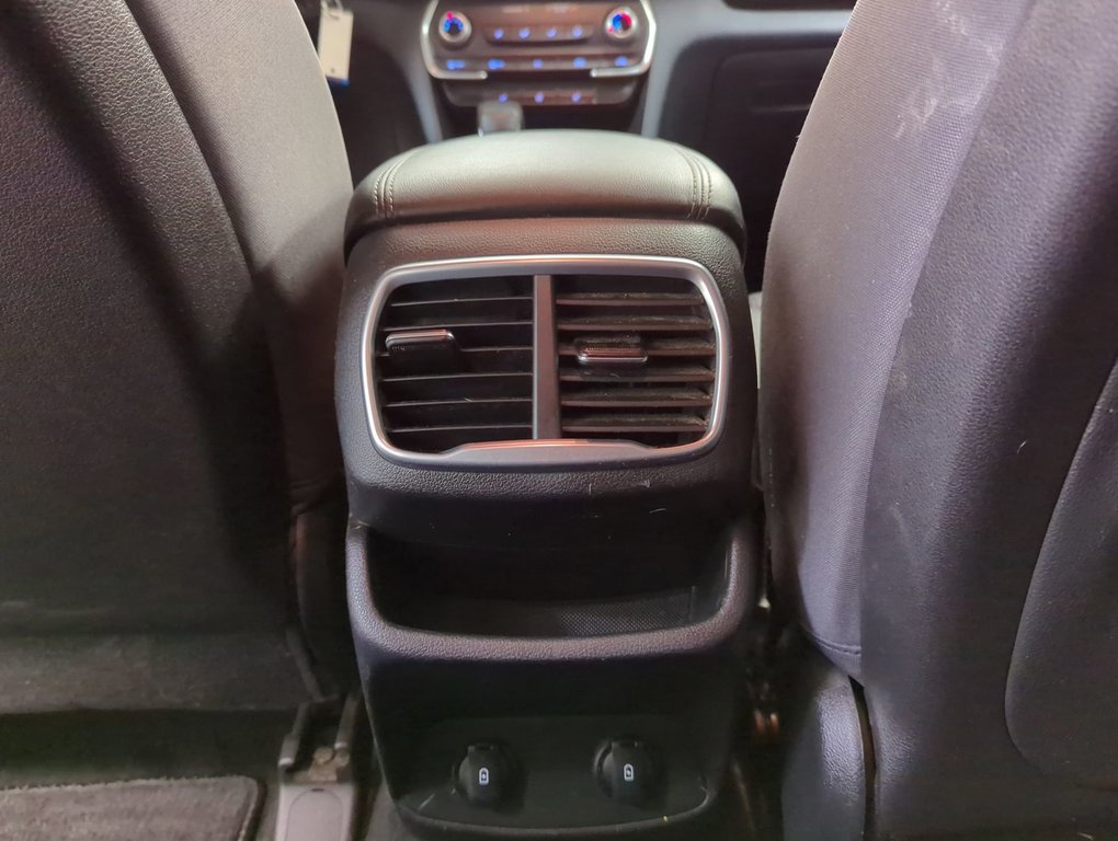 2020 Hyundai Santa Fe Essential in Dartmouth, Nova Scotia - 20 - w1024h768px