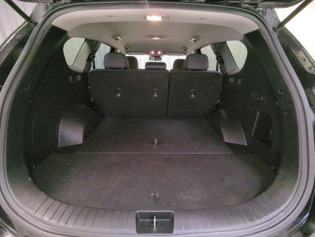 2020 Hyundai Santa Fe Essential in Dartmouth, Nova Scotia - 22 - w1024h768px