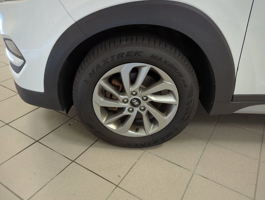 2018 Hyundai Tucson SE in Dartmouth, Nova Scotia - 10 - w1024h768px