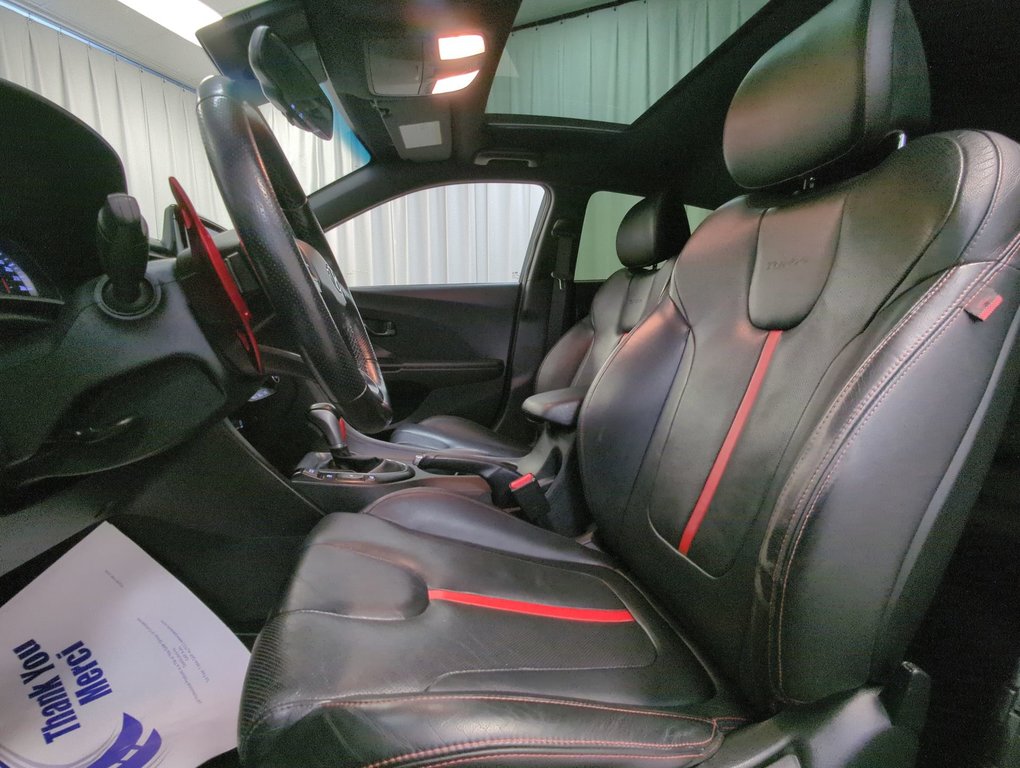 2020 Hyundai Veloster Turbo in Dartmouth, Nova Scotia - 11 - w1024h768px