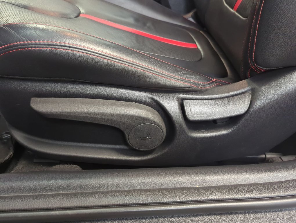 2020 Hyundai Veloster Turbo in Dartmouth, Nova Scotia - 12 - w1024h768px