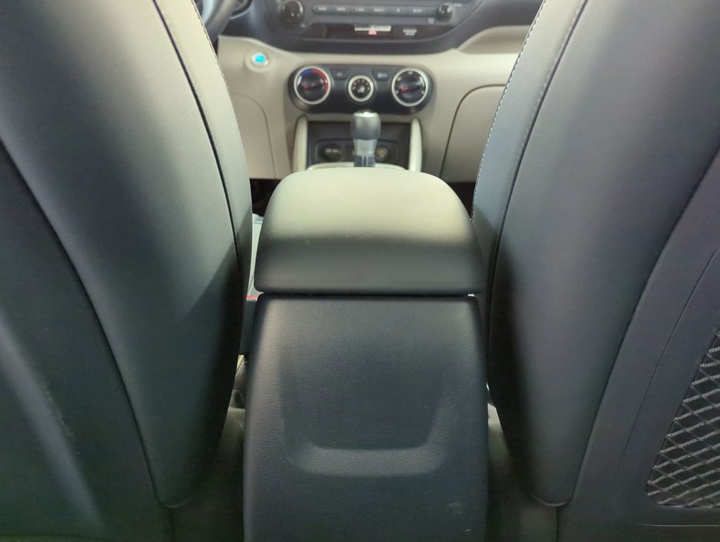 2020 Hyundai Venue Trend w/Urban Pkg/Denim Interior in Dartmouth, Nova Scotia - 20 - w1024h768px