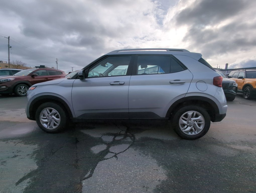 2022 Hyundai Venue Preferred *GM Certified* in Dartmouth, Nova Scotia - 5 - w1024h768px