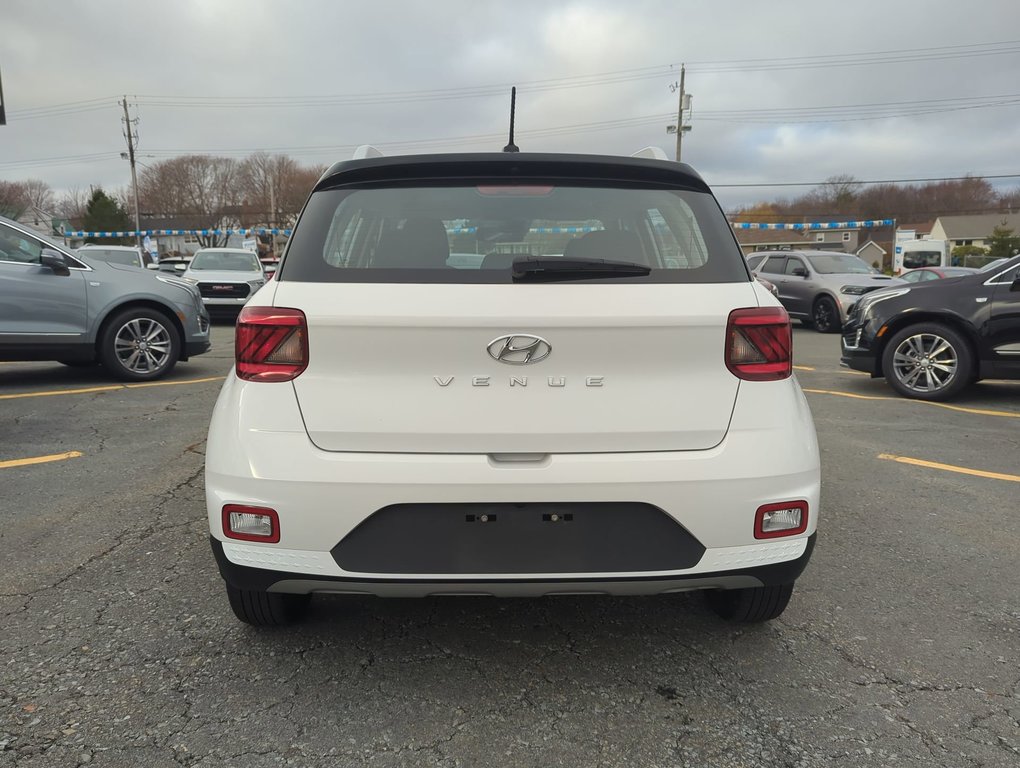 2023 Hyundai Venue Preferred *GM Certified* in Dartmouth, Nova Scotia - 7 - w1024h768px