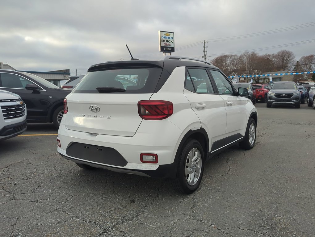 2023 Hyundai Venue Preferred *GM Certified* in Dartmouth, Nova Scotia - 8 - w1024h768px