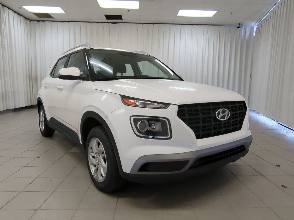 2023 Hyundai Venue Preferred in Dartmouth, Nova Scotia - 2 - w1024h768px