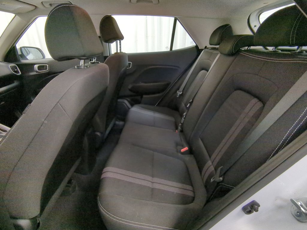 2023 Hyundai Venue Preferred in Dartmouth, Nova Scotia - 21 - w1024h768px