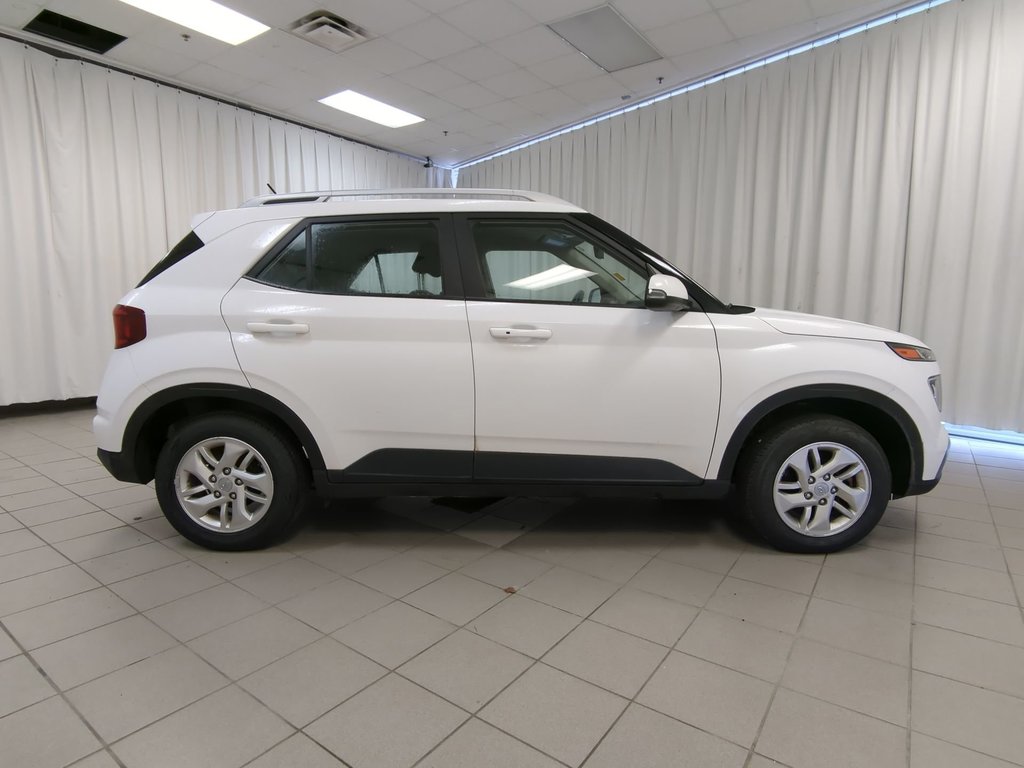 2023 Hyundai Venue Preferred in Dartmouth, Nova Scotia - 9 - w1024h768px