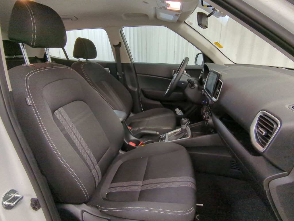 2023 Hyundai Venue Preferred in Dartmouth, Nova Scotia - 24 - w1024h768px