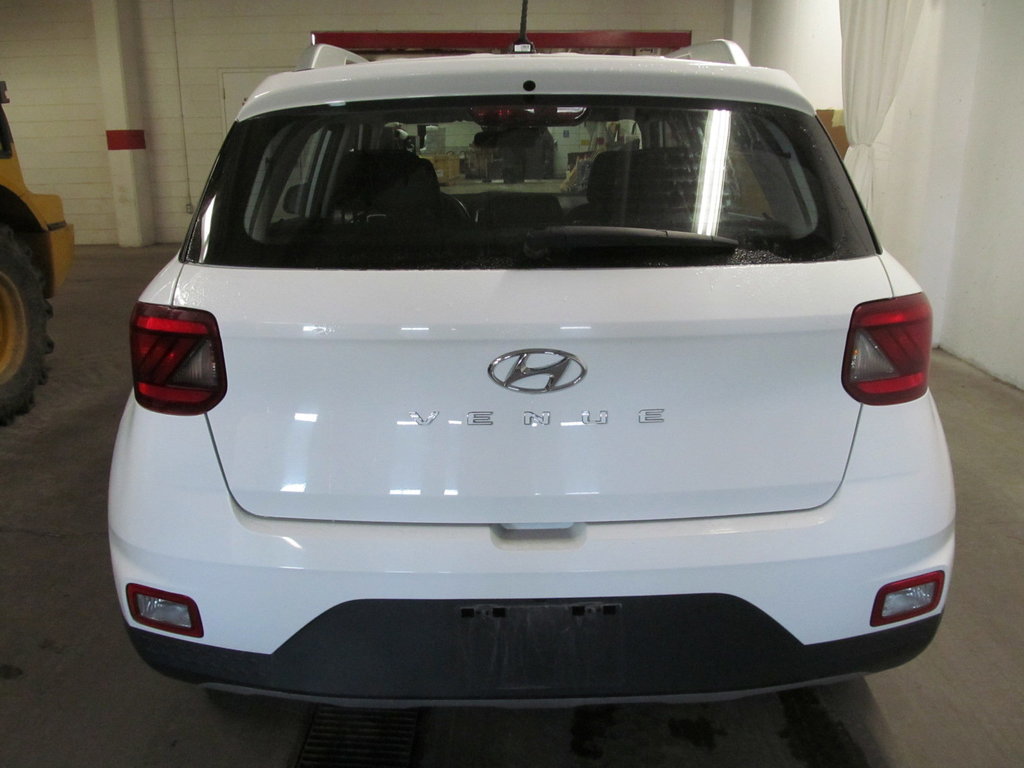 2023 Hyundai Venue Preferred in Dartmouth, Nova Scotia - 3 - w1024h768px