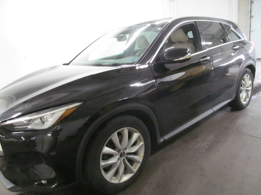 2019 Infiniti QX50 LUXE in Dartmouth, Nova Scotia - 2 - w1024h768px