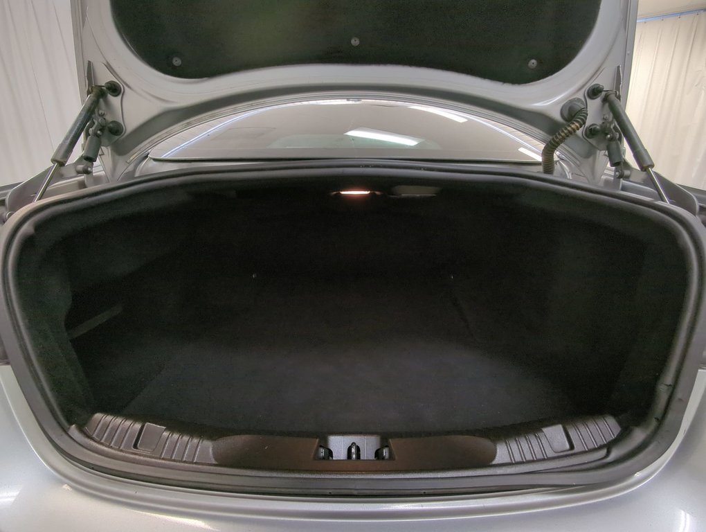 2012 Jaguar XF Portfolio w/Sport Pkg in Dartmouth, Nova Scotia - 24 - w1024h768px
