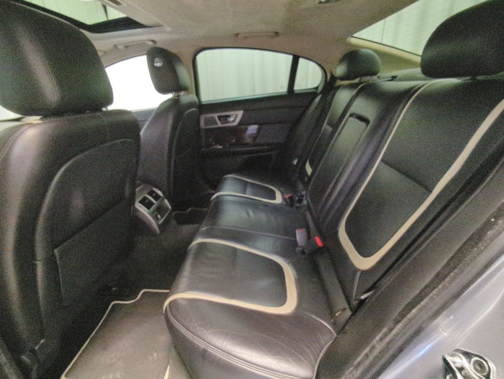 2012 Jaguar XF Portfolio w/Sport Pkg in Dartmouth, Nova Scotia - 23 - w1024h768px