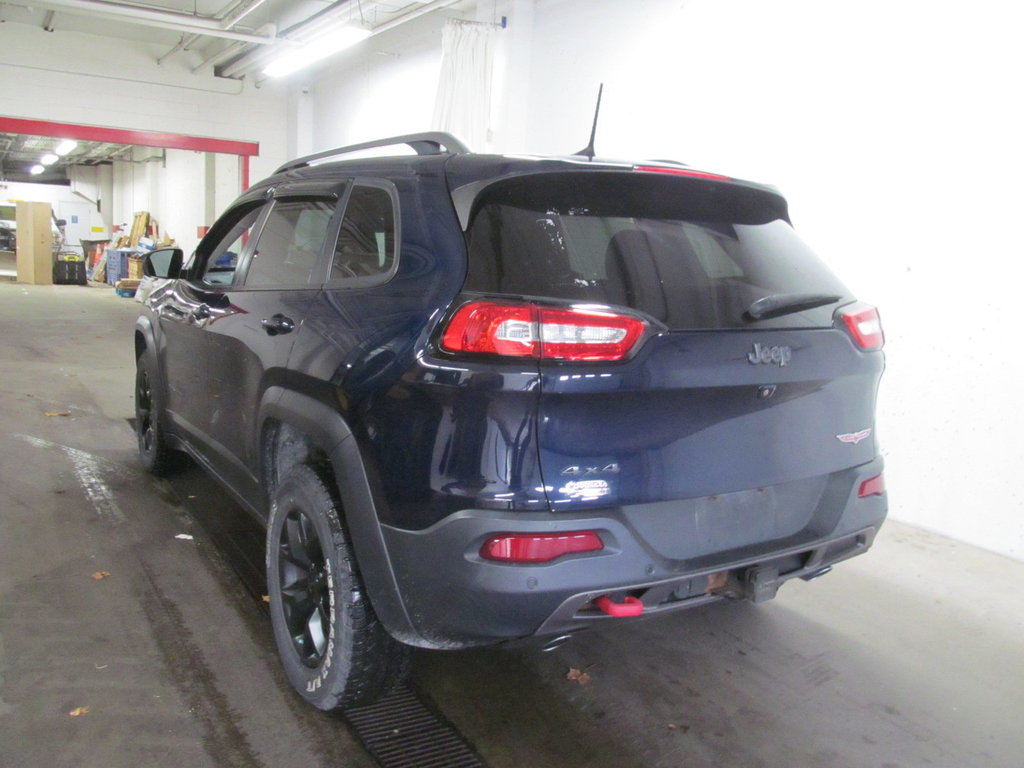 2016 Jeep Cherokee Trailhawk in Dartmouth, Nova Scotia - 2 - w1024h768px