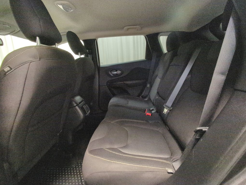 2016 Jeep Cherokee North in Dartmouth, Nova Scotia - 21 - w1024h768px