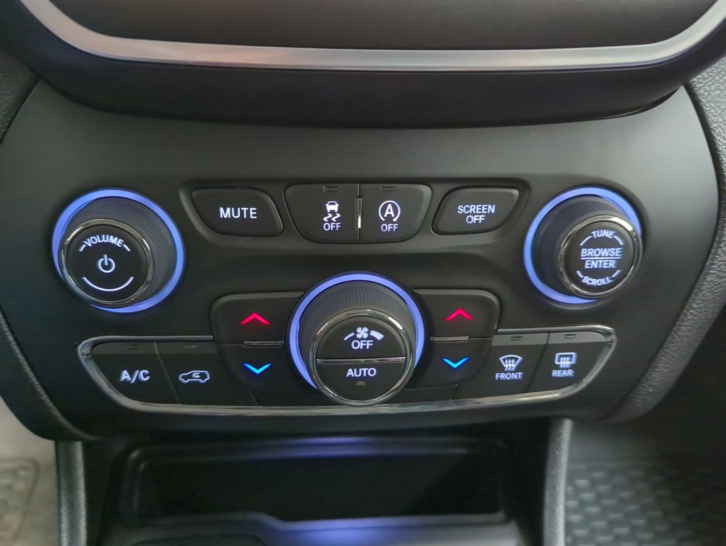 2019 Jeep Cherokee Trailhawk Elite in Dartmouth, Nova Scotia - 19 - w1024h768px