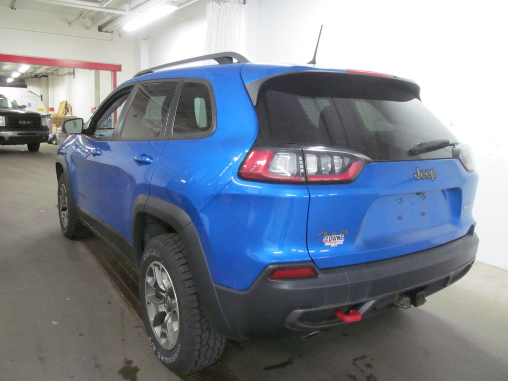 2020  Cherokee Trailhawk V6 *GM Certified* in Dartmouth, Nova Scotia - 2 - w1024h768px