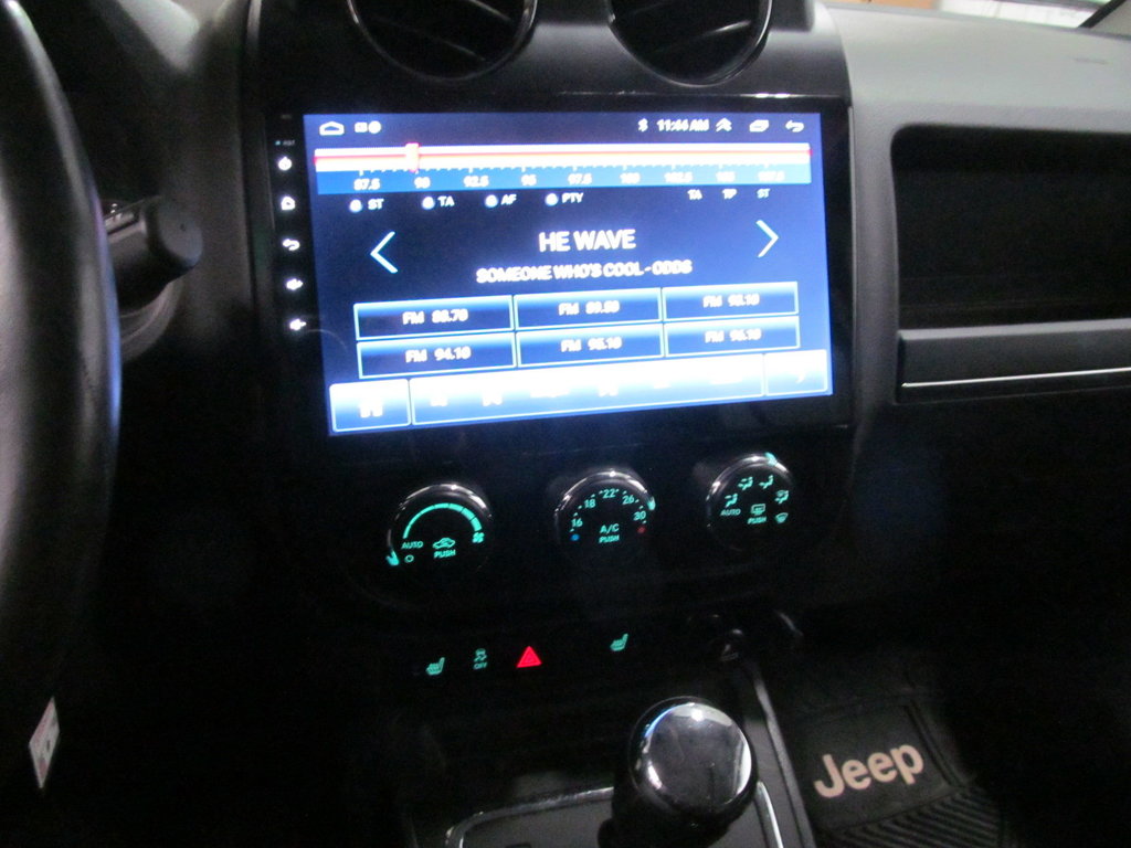 2013 Jeep Compass Limited in Dartmouth, Nova Scotia - 6 - w1024h768px