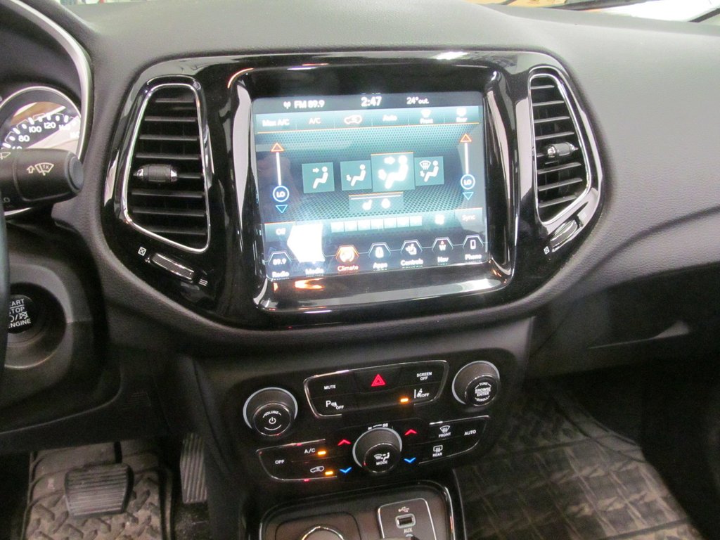 2018 Jeep Compass Limited in Dartmouth, Nova Scotia - 6 - w1024h768px
