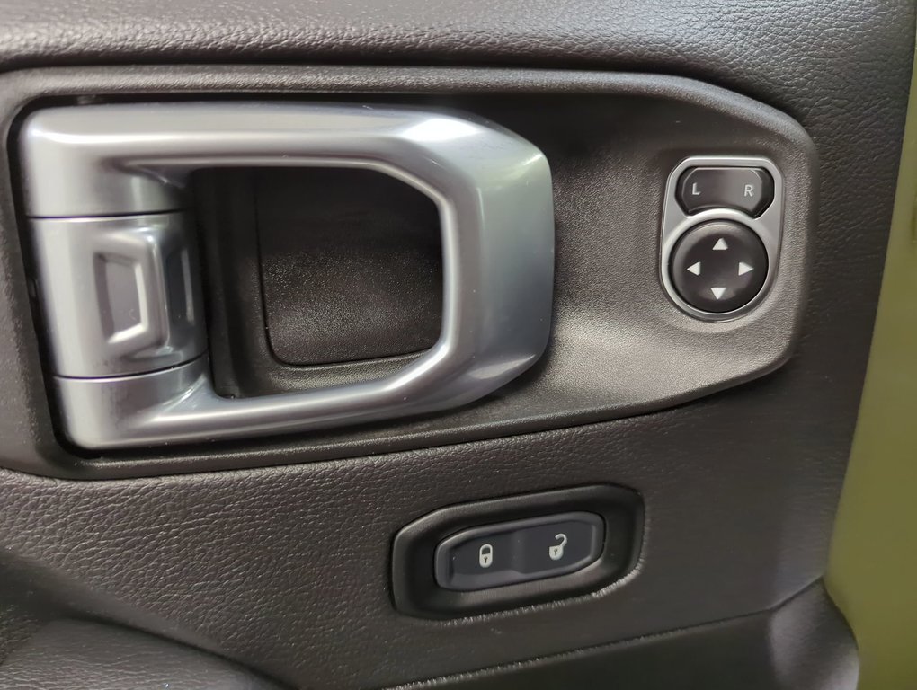 2023 Jeep Gladiator Mojave in Dartmouth, Nova Scotia - 13 - w1024h768px