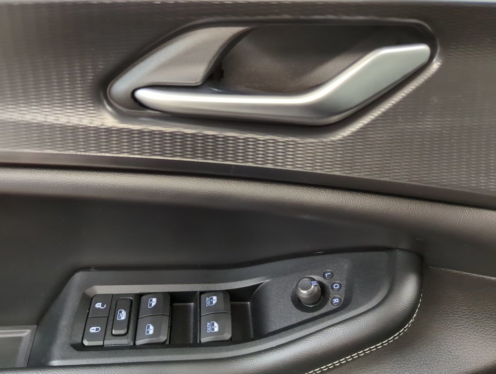 2023 Jeep Grand Cherokee Laredo in Dartmouth, Nova Scotia - 13 - w1024h768px