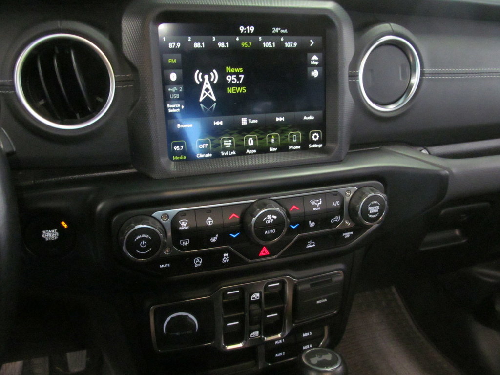 2021 Jeep Wrangler Unlimited Sahara in Dartmouth, Nova Scotia - 6 - w1024h768px