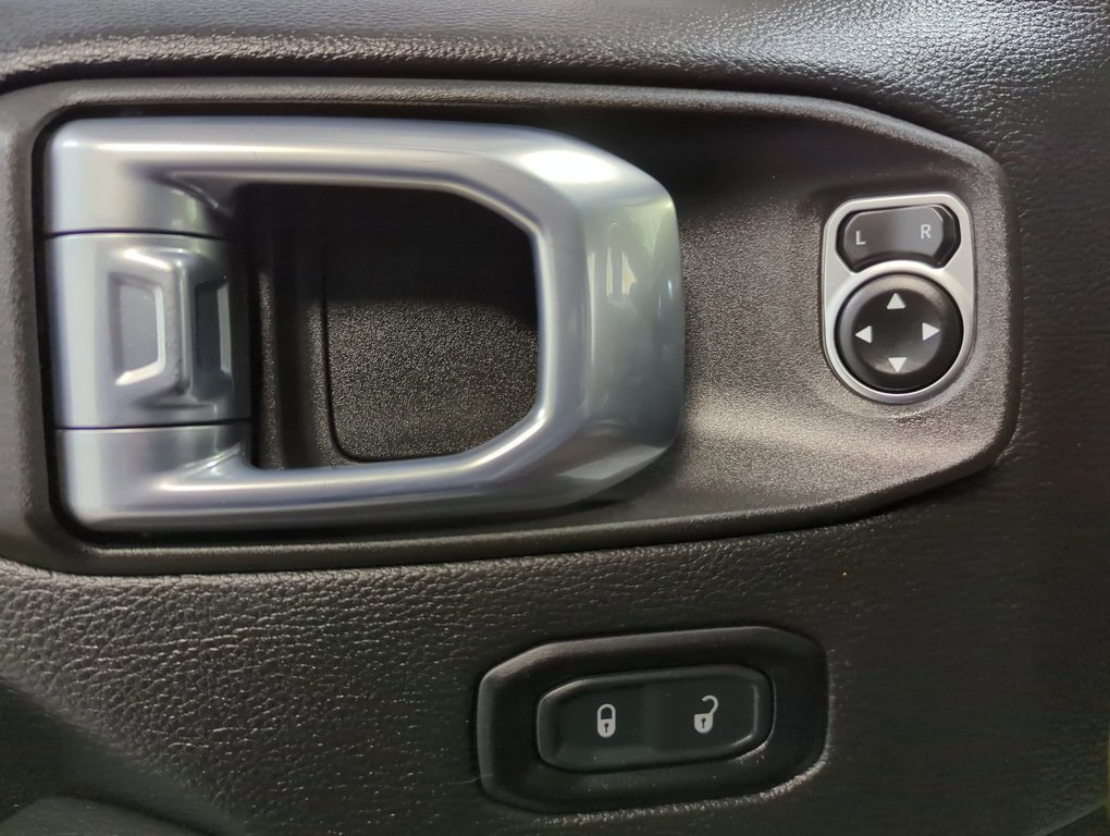 2021 Jeep Wrangler Unlimited Sahara in Dartmouth, Nova Scotia - 13 - w1024h768px