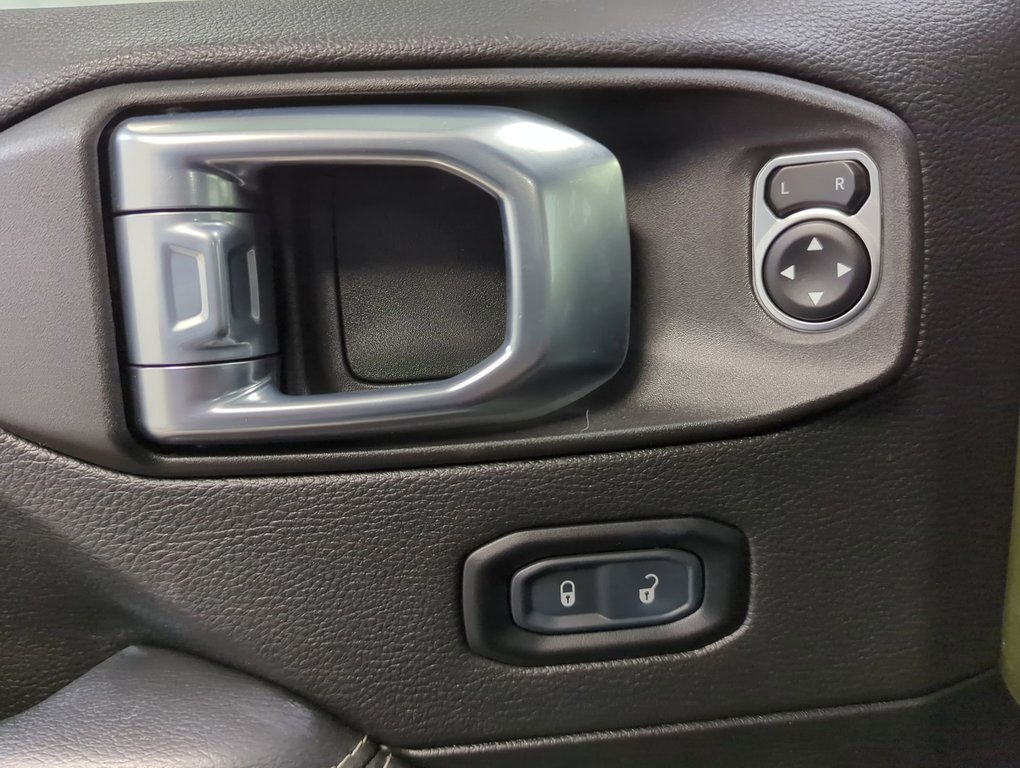 2021 Jeep Wrangler Unlimited Sahara 80th Anniversary in Dartmouth, Nova Scotia - 13 - w1024h768px