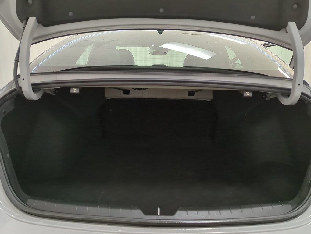 2023 Kia K5 GT in Dartmouth, Nova Scotia - 24 - w1024h768px