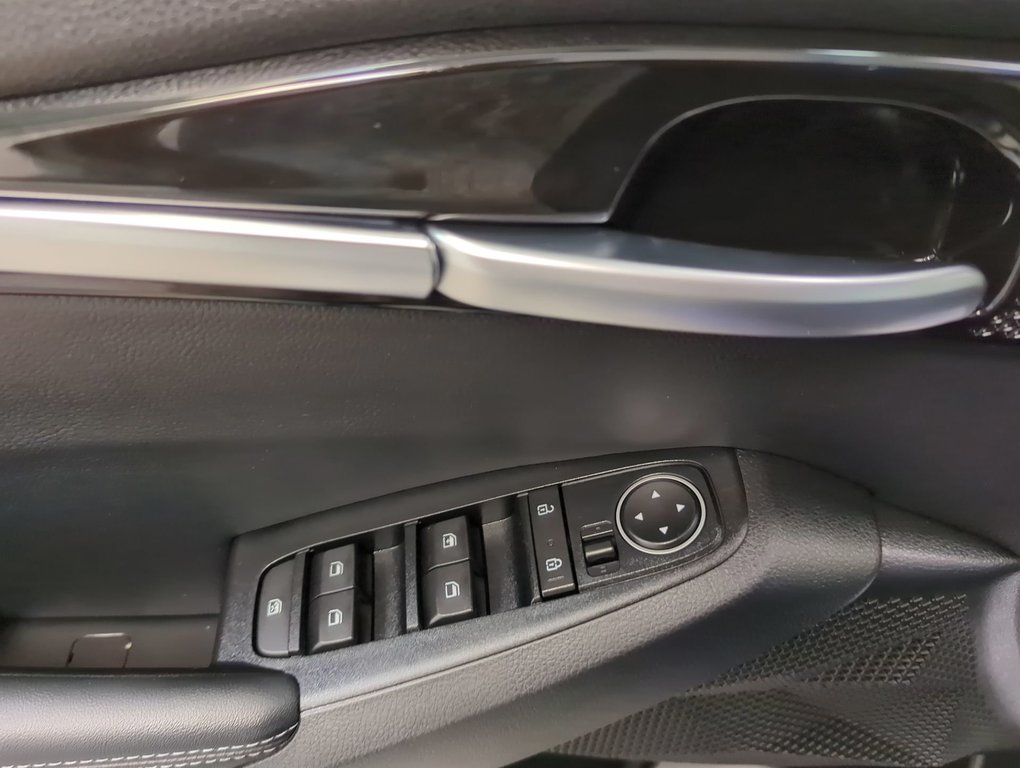 2023 Kia Seltos EX in Dartmouth, Nova Scotia - 13 - w1024h768px