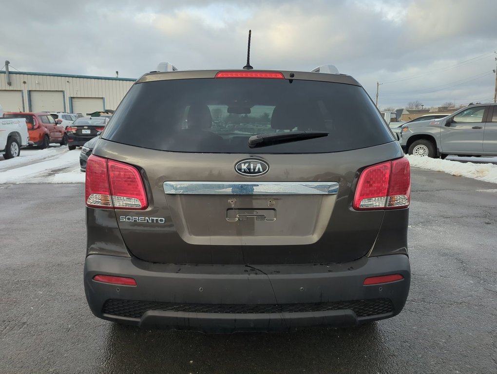 2013 Kia Sorento AS IS in Dartmouth, Nova Scotia - 7 - w1024h768px