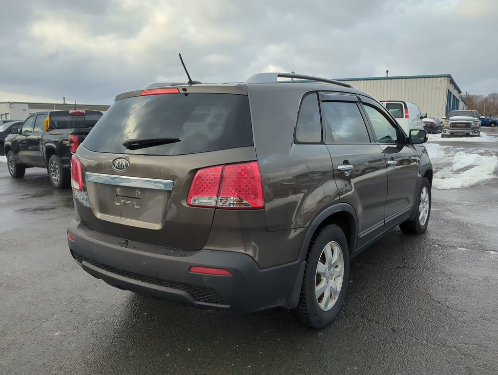 2013 Kia Sorento AS IS in Dartmouth, Nova Scotia - 8 - w1024h768px