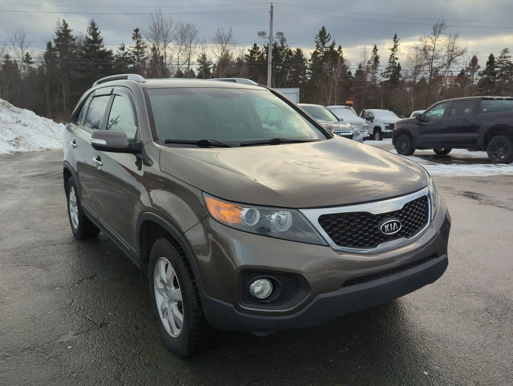 2013 Kia Sorento AS IS in Dartmouth, Nova Scotia - 2 - w1024h768px